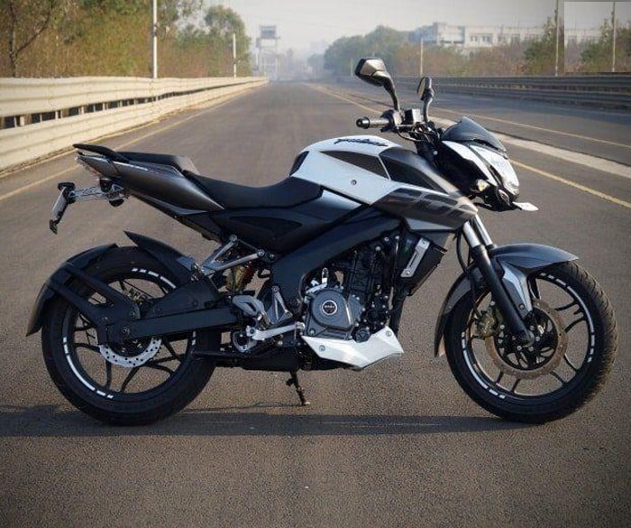 Bajaj Pulsar NS 200 motorcycle jpeg image3